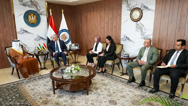 وزير البترول يبحث مع سفير الإمارات تعزيز التعاون والشراكة في قطاع البترول والغاز